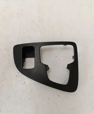 Opel Insignia A Other center console (tunnel) element 13273684