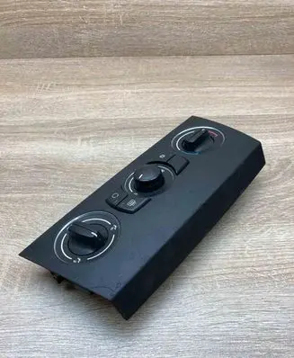 BMW 3 E90 E91 Climate control unit 9147297 070073634