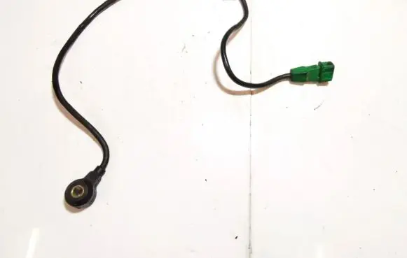 Volkswagen PASSAT B5 Detonation knock sensor 054905377h