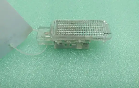 Audi Q7 4L Front door interior light 