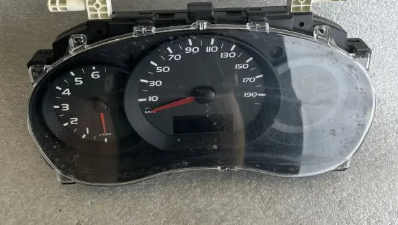 Renault Master III Speedometer (instrument cluster)