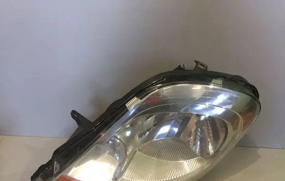 Renault Trafic II (X83) Headlight/headlamp 8200701359
