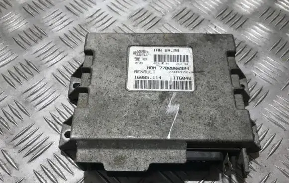 Renault Megane I Engine control unit/module 0281001810 7700109622