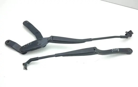 Mercedes-Benz CLS C218 X218 Front wiper blade arm