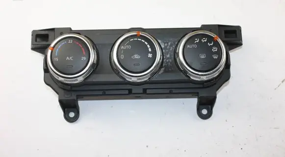 Mazda CX-3 Climate control unit DHOP61190C 8A19