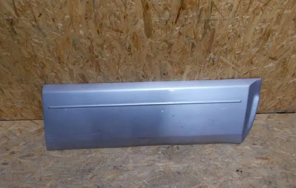 Mitsubishi Pajero Front door trim (molding) 7545