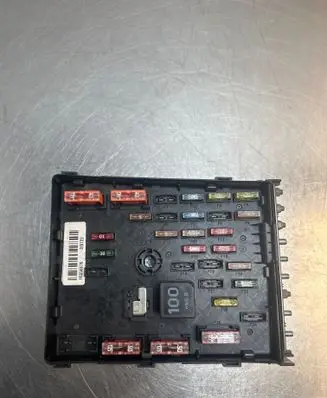 Volkswagen PASSAT B6 Fuse module 3C0937125 63592777