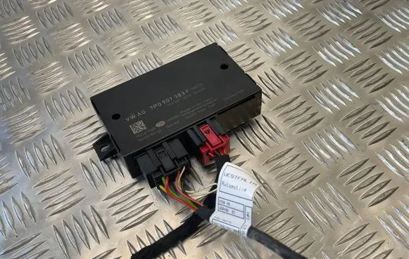 Volkswagen Touareg II Tow bar trailer control unit/module 7P0907383F 7P0907383B