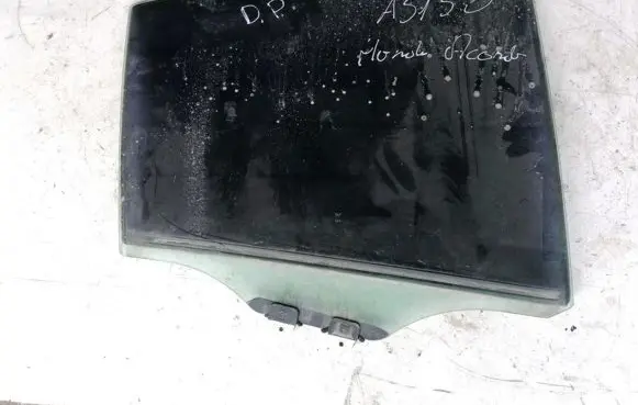 Rear door window glass