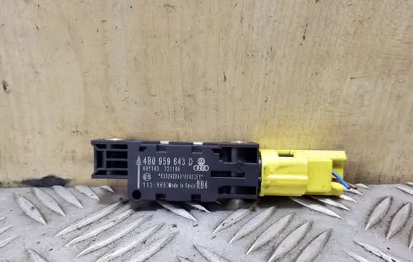 Audi A3 S3 8P Airbag deployment crash/impact sensor 4B0959643D