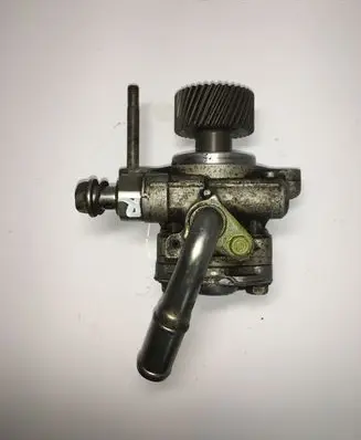 Mazda BT-50 Power steering pump UUR56A