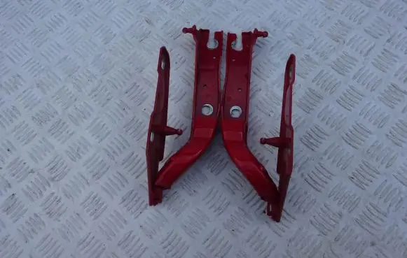 Ferrari F12 Berlinetta Engine bonnet/hood hinges 85156300 85156400