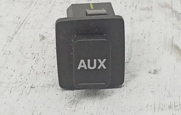 Honda Civic IX AUX in-socket connector 
