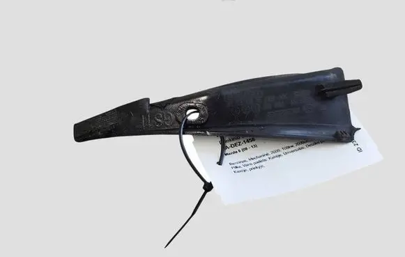 Mazda 6 Windshield trim GS1F51