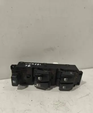 Hyundai i10 Electric window control switch 202008158