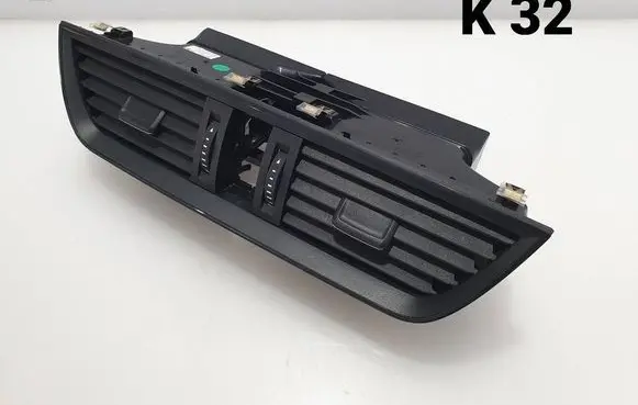 Skoda Rapid (NH) Dash center air vent grill 5JA820951d W25614