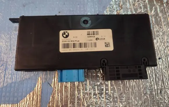 BMW 5 F10 F11 Gateway control module 9266409 112861