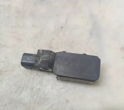 Mazda 6 Airbag deployment crash/impact sensor GJ6A57K1X 111004 E3924GSRY643