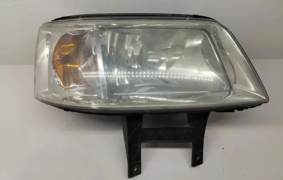 Volkswagen Transporter - Caravelle T5 Headlight/headlamp 1305235738