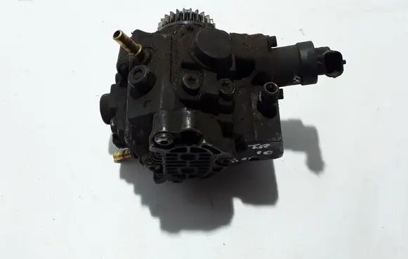 Renault Trafic II (X83) Fuel injection high pressure pump 8200950493