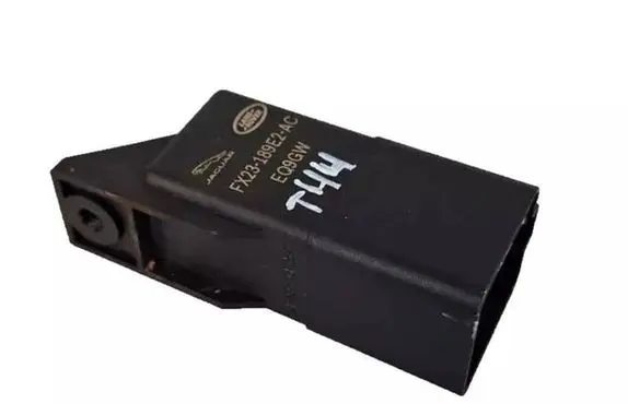 Jaguar XE Glow plug pre-heat relay FX23189E2AC