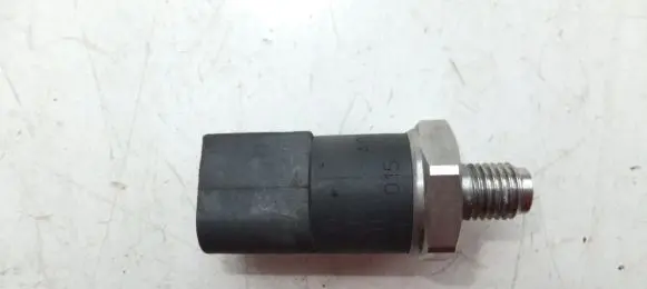 Fuel pressure sensor