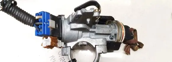 Mitsubishi Space Wagon Ignition lock 337360