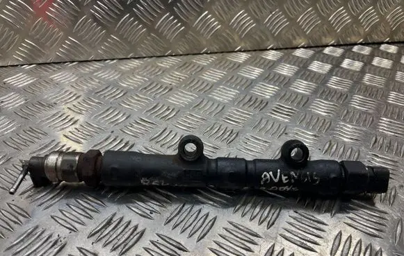 Toyota Avensis T250 Fuel main line pipe