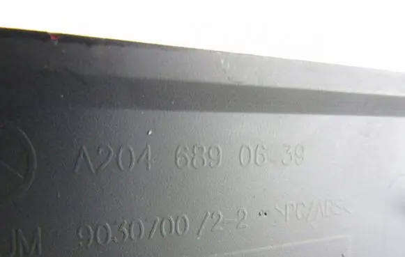 Mercedes-Benz C W204 Panel trim A2046890639