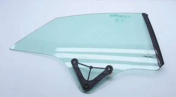 Mercedes-Benz E C207 W207 Front door window glass four-door 43R00050 E000259 DOT24M62AS2