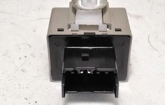 Lexus IS 220D-250-350 Other relay E11020100 128285