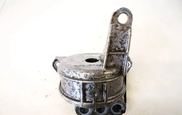 Opel Zafira A Engine mount bracket 24427298