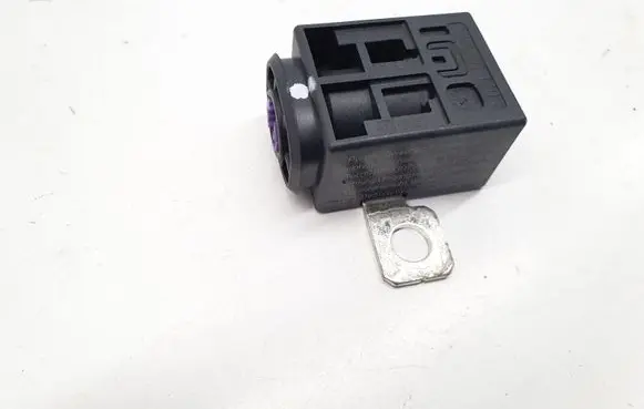 Audi A6 S6 C6 4F Positive cable (battery) 4F0915519