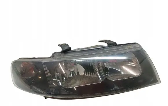Seat Toledo II (1M) Headlight/headlamp 1M1941002D