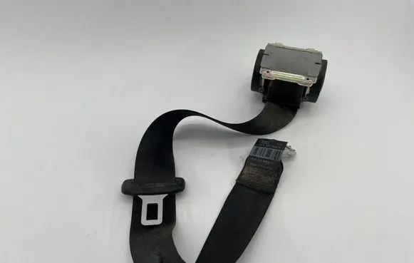 Audi A4 S4 B7 8E 8H Rear seatbelt 8E5857805M 602876300 6009173
