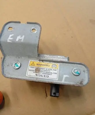Volvo XC70 ESP acceleration yaw rate sensor 8688071 448801001017 10098504034