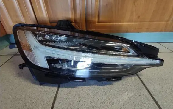 Volvo V60 Headlight/headlamp