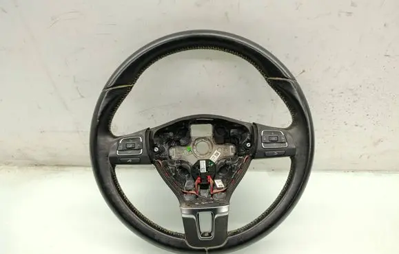 Volkswagen Tiguan Steering wheel 