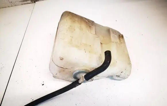Mazda 121 Coolant expansion tank/reservoir 823021081 823021-081