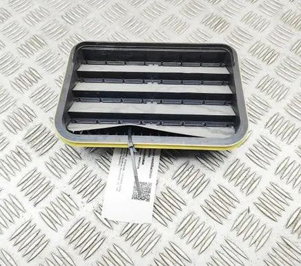 Porsche Cayenne (92A) Quarter panel pressure vent 7PP819181A