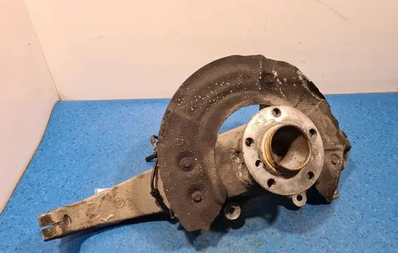 BMW 5 E60 E61 Front wheel hub spindle knuckle