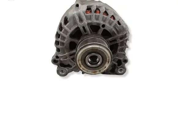 Skoda Fabia Mk2 (5J) Generator/alternator 03P903023H 314000727 2617855B