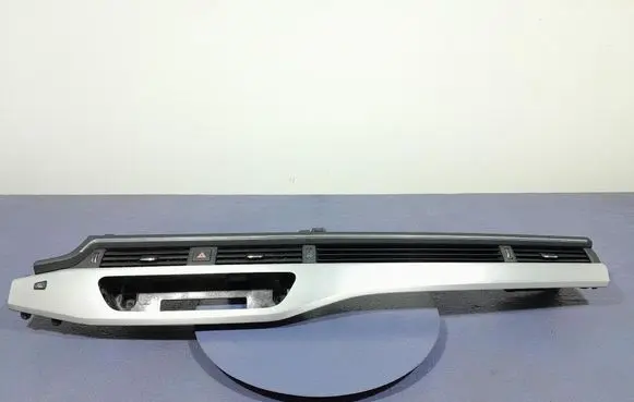 Audi A5 8T 8F Dashboard side air vent grill/cover trim 8W1820902D