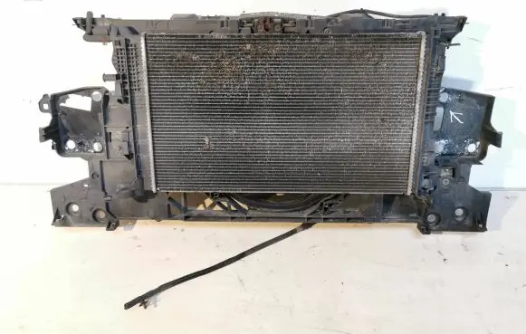 Renault Megane III Radiator support slam panel 752100004R M2026