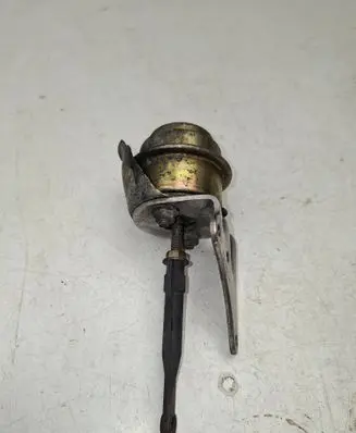 Renault Espace IV Turbo system vacuum part 7211181 7211811