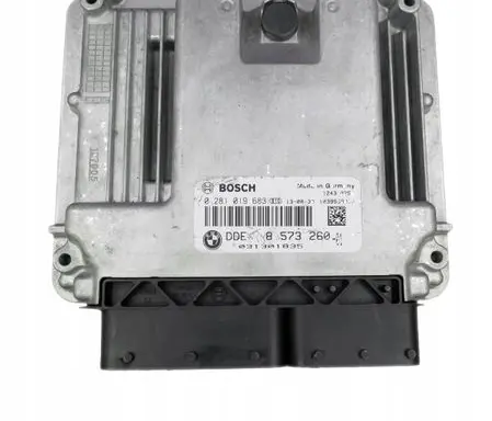 BMW 1 F20 F21 Engine control unit/module 8573260