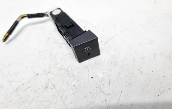 Fog light switch