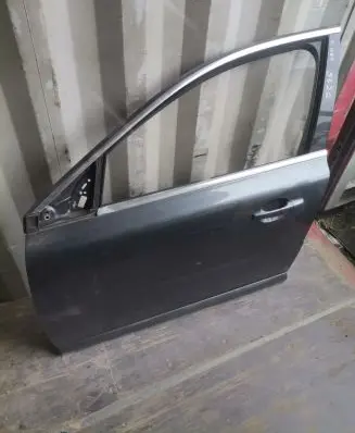 Volvo S80 Front door
