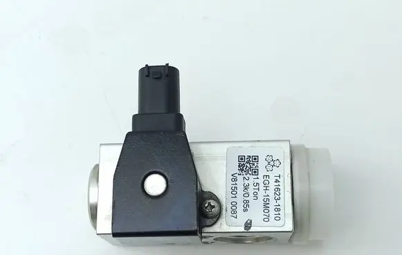 KIA Niro Air conditioning (A/C) expansion valve T416231810 EGH15M070