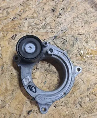 BMW X5 G05 Generator/alternator belt tensioner 8579118 9005374